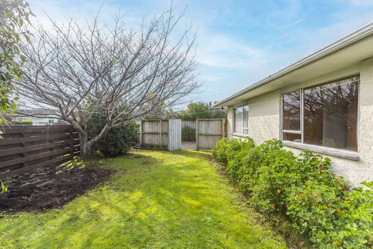1/102 Hillcrest Road Raumati Beach_15