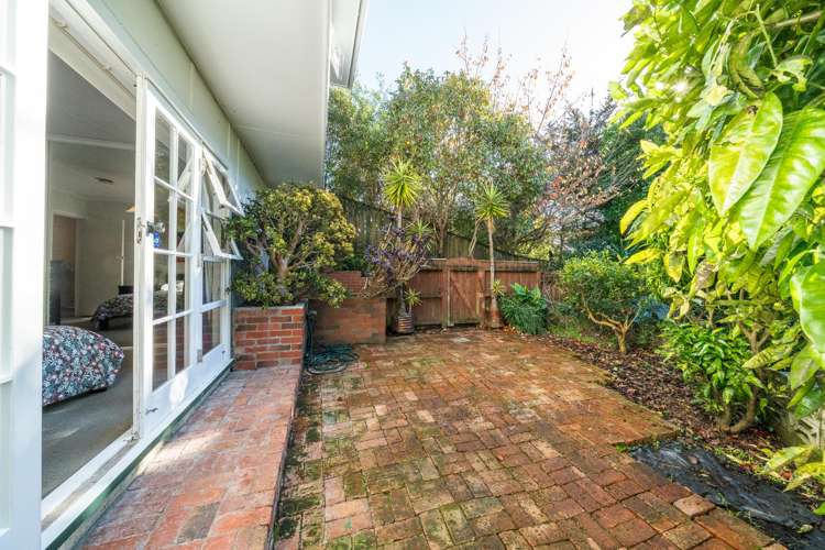 10 Court Road Tawa_14