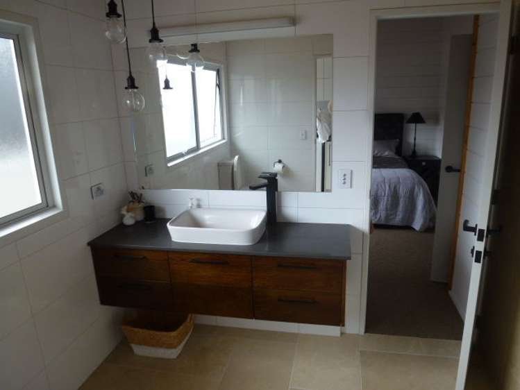 609 Beach Road Whangamata_20