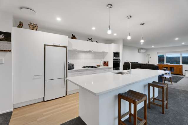 92 Smart Road Glen Avon_4