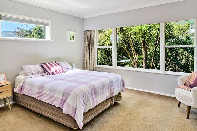 13 St Edmund Crescent Tawa_10