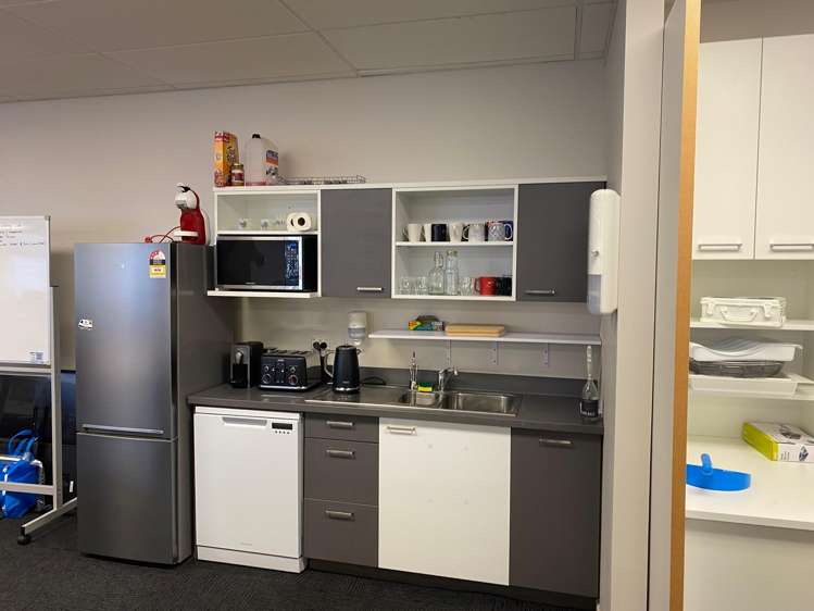 Part Ground Floor/12-14 Northcroft Street Takapuna_5