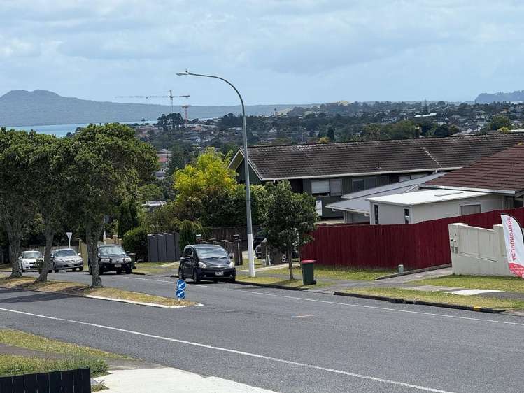 73 Highland Park Drive Botany Downs_5