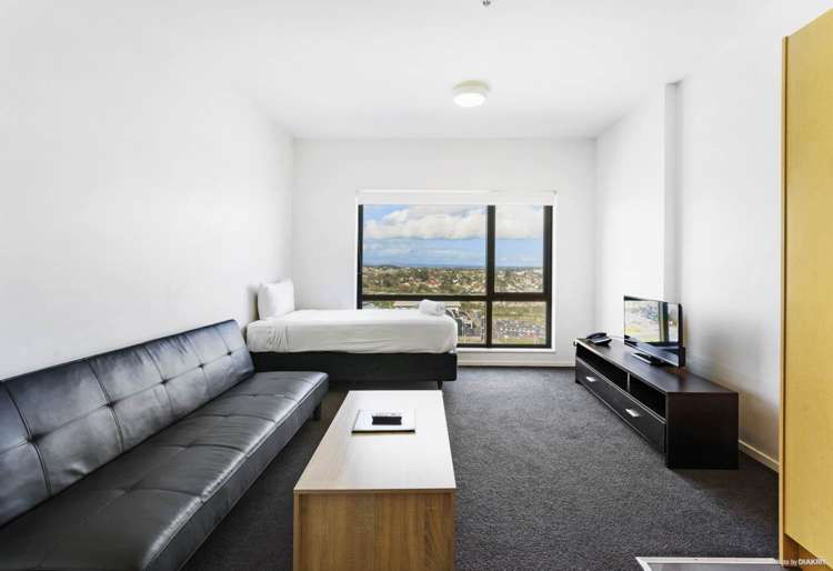 1109/17 Putney Way_2