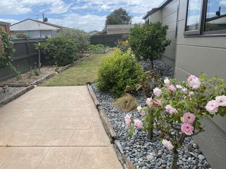 40 Farnham Drive Richmond_13