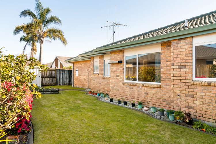 27 Luculia Drive Mount Maunganui_16