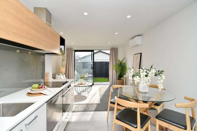 5/302 Fitzgerald Avenue_3