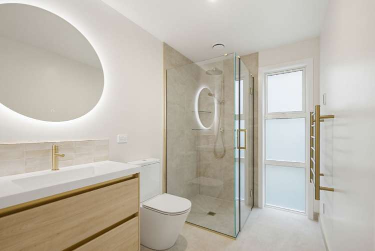 6 Homestead Avenue Stoke_13