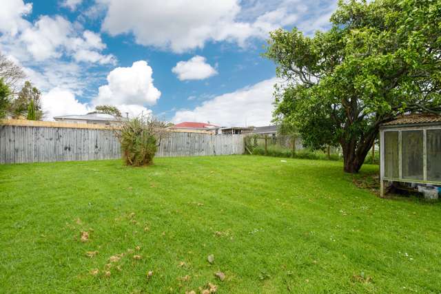 24 Binsted Road New Lynn_3