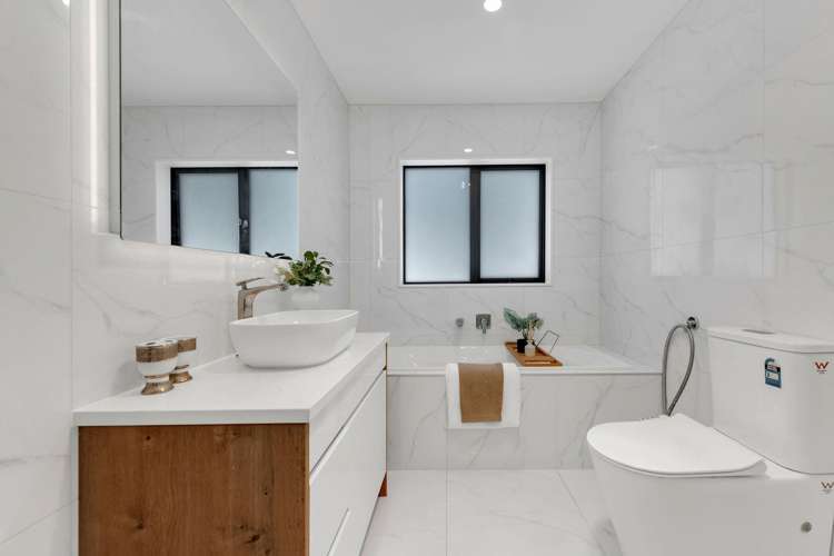 15 Raumaota Road Flat Bush_17