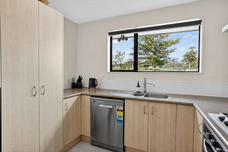 10 Aitkenhead Court, Parakai Helensville_8