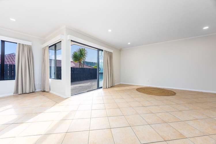 139 Roberta Crescent Orewa_9