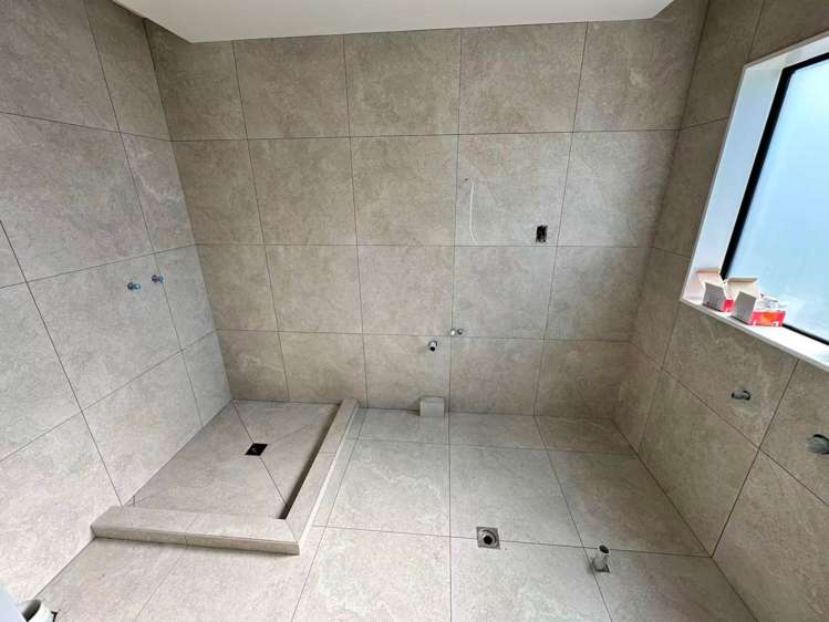 Unit 5, 89 Otuwairoa Esplanade Papakura_5