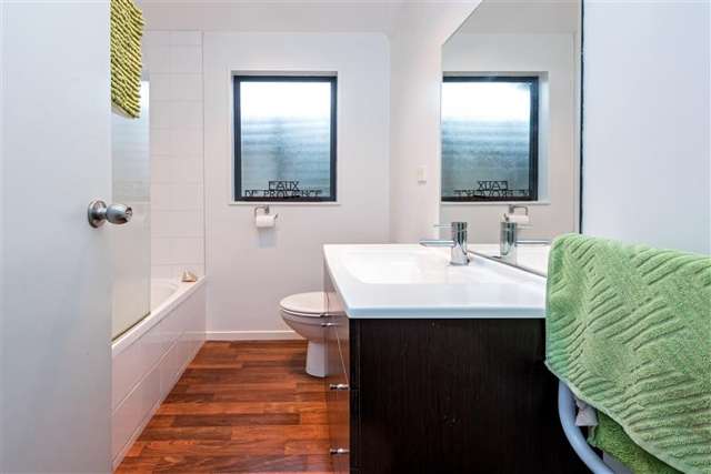 3A Blyton Lane 10694_1