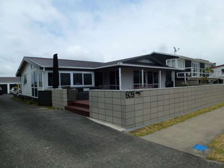 609 Beach Road Whangamata_38