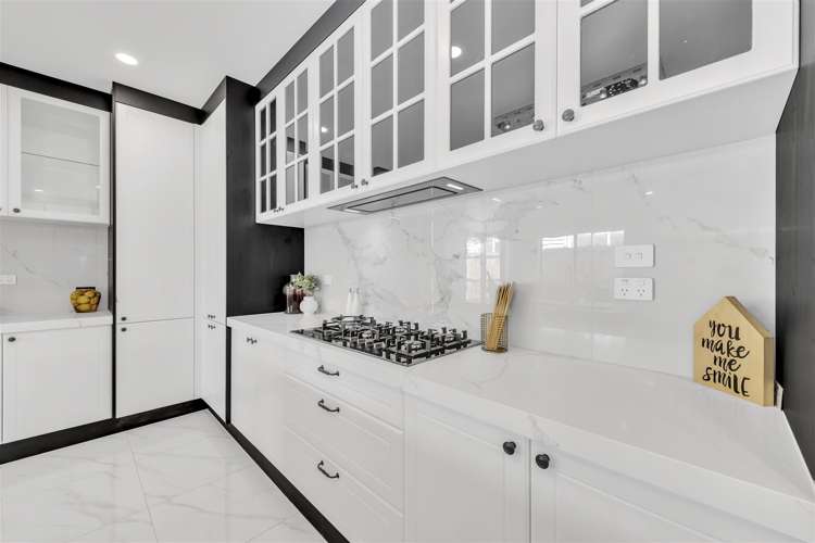 14 Dungloe Avenue Flat Bush_23