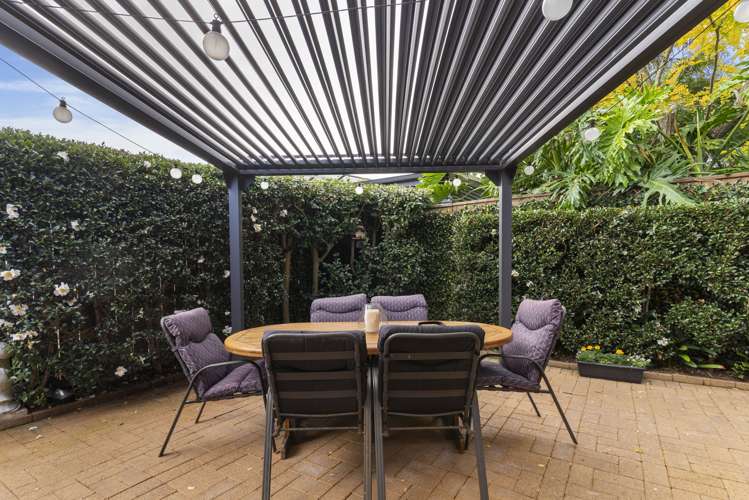 2/39 Oliver Street Point Chevalier_9