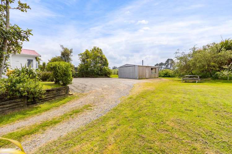 212 Whangamata Road Kinloch_28
