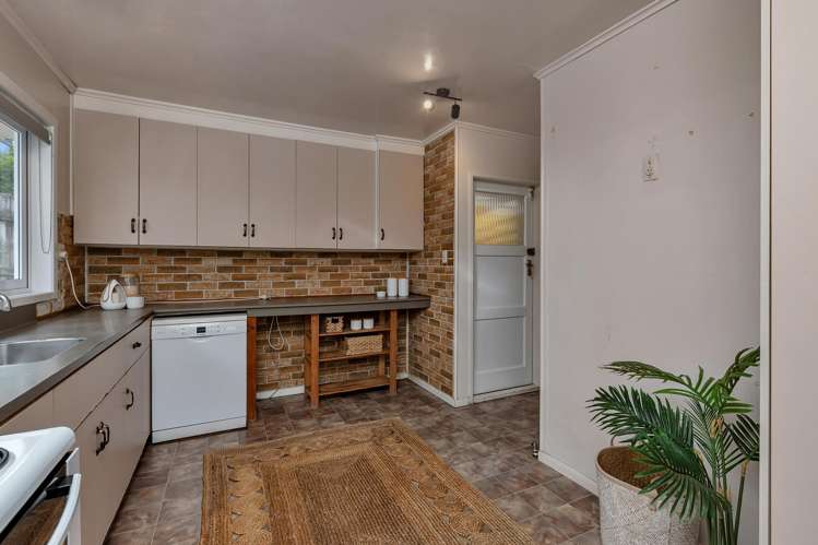 39 Carr Street Te Kamo_6