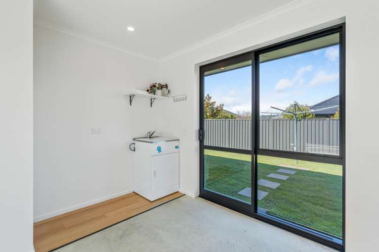 8 Silverview Place Mosgiel_17