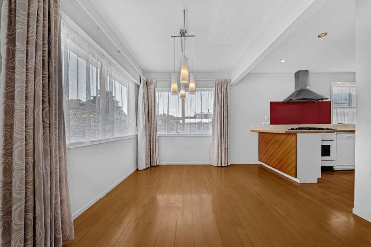 1/261 Don Buck Road Massey_13