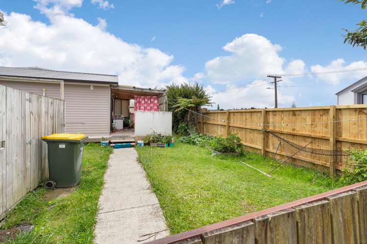 22 Rosamund Avenue New Windsor_11