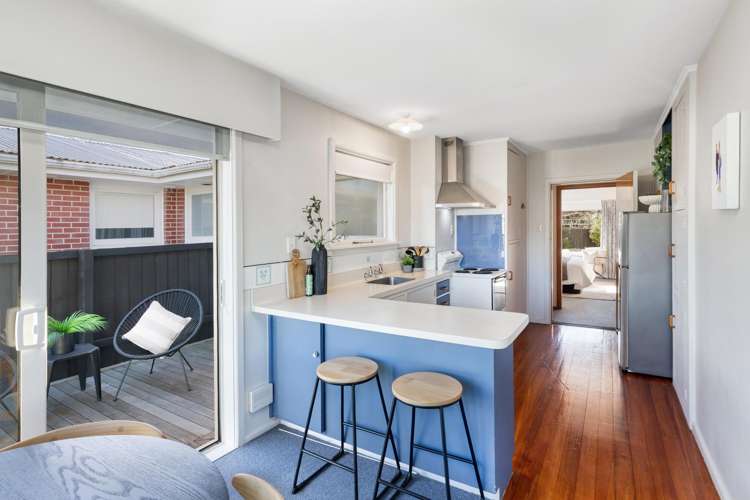2/4 Lansbury Avenue Strowan_8