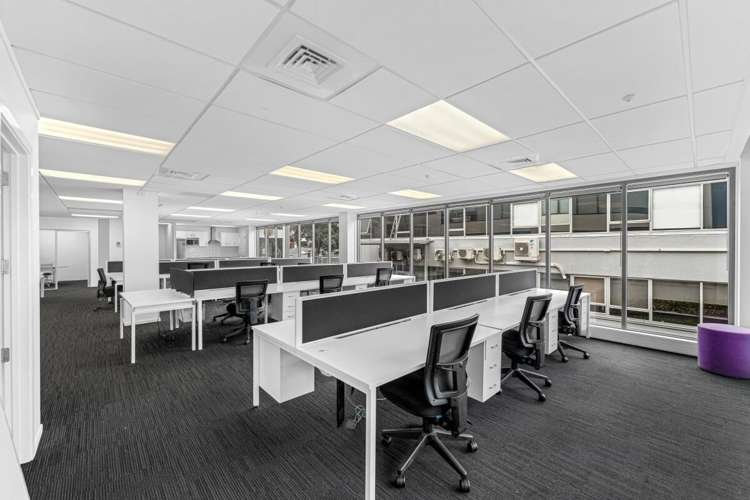 132 Hurstmere Road Takapuna_19