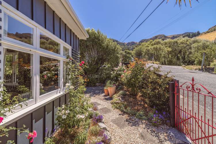 17 Brenchley Road Lyttelton_23