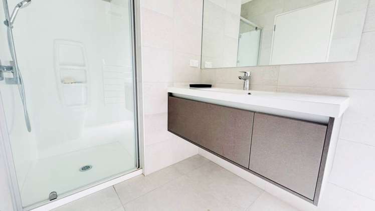 78 Matairangi Avenue Totara Heights_9