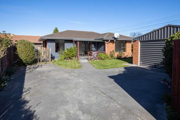 2/83 Middlepark Road Sockburn_0
