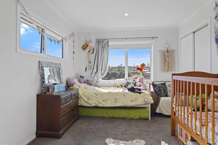 36 Alpers Ridge Leamington_9