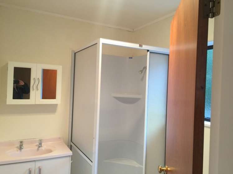 2/64 Waimea Road Nelson South_7