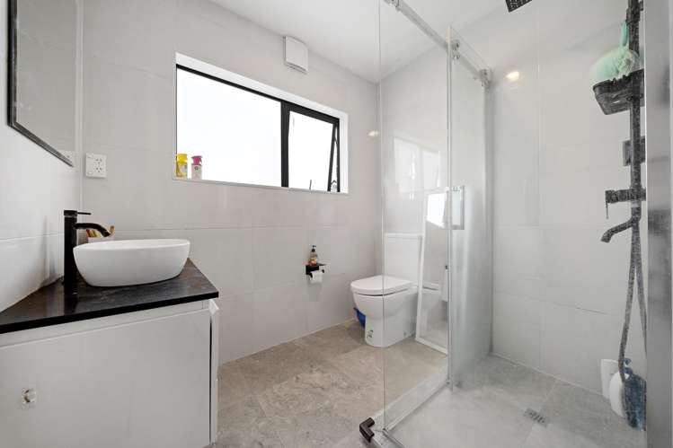 68 Ellis Avenue Mt Roskill_17