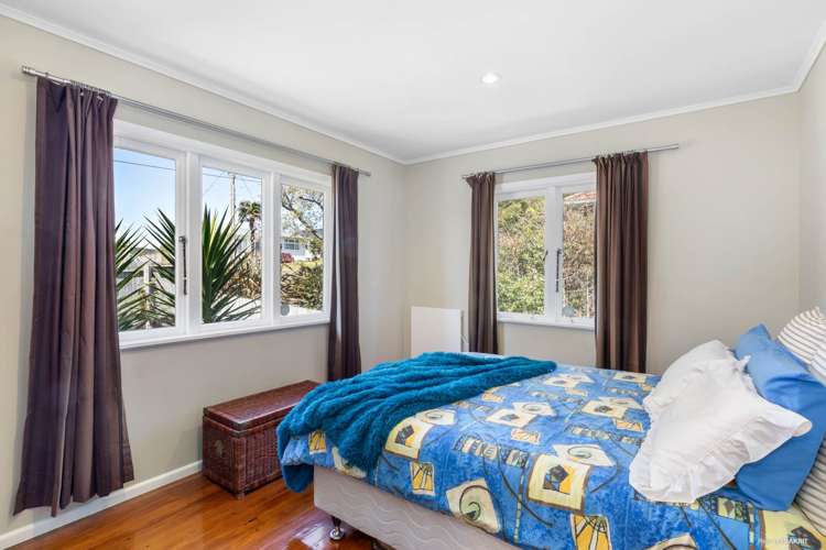 53 Golf Road New Lynn_9