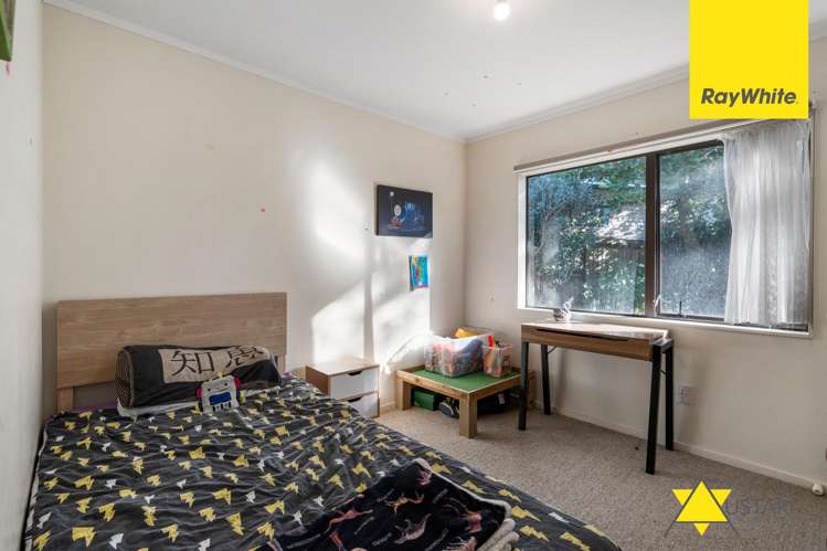 18 Meynell Court Glen Eden_8