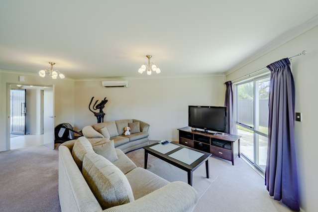 15 Portland Place Poraiti_2