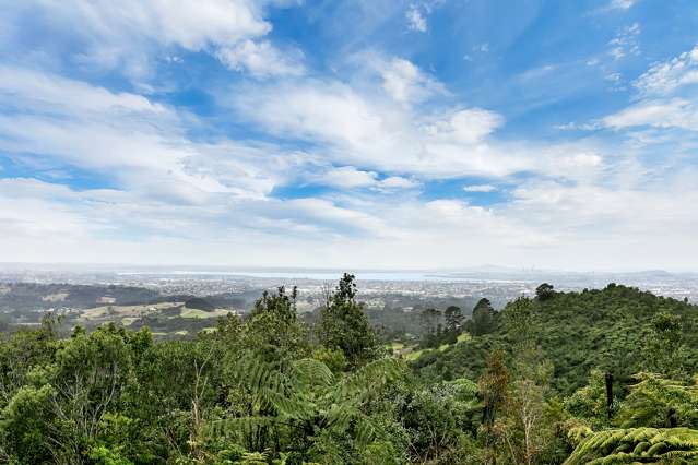 493 Scenic Drive Waiatarua_2