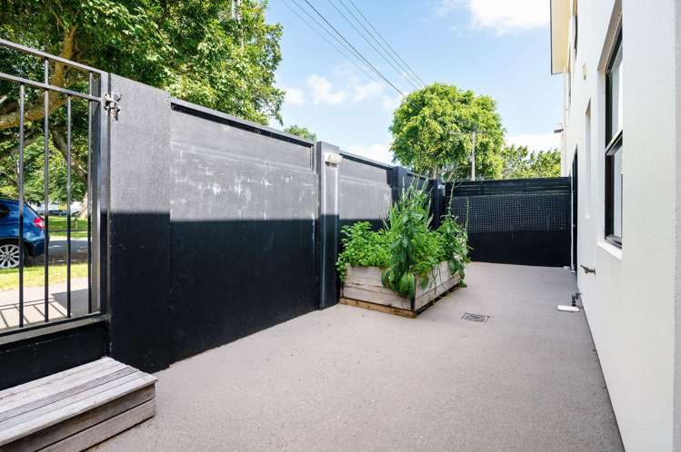 132D Firth Street Hamilton East_21