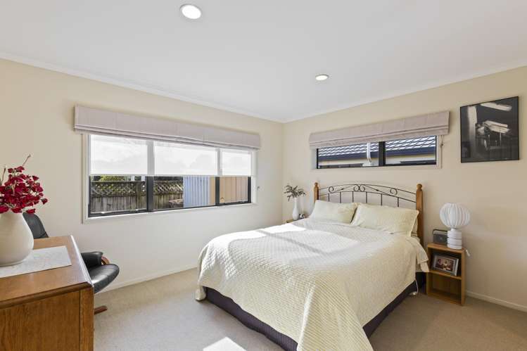 6 Royal Heights Glen Avon_23