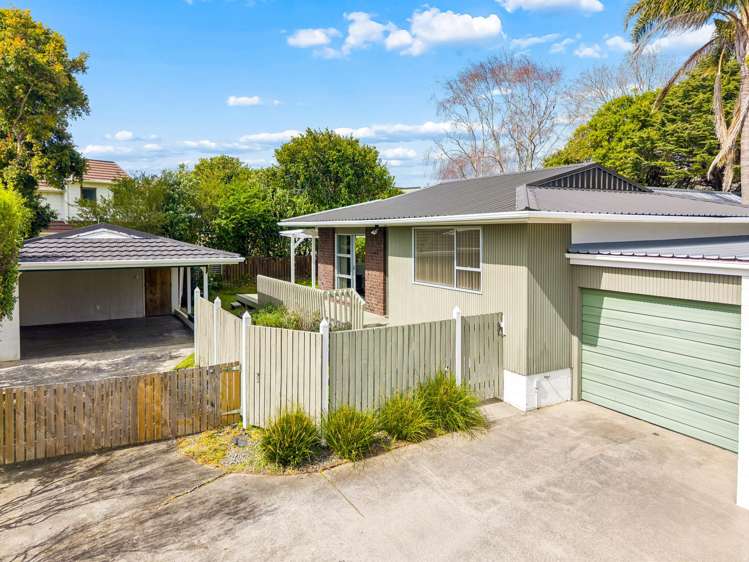 2/4 Aylmer Court Eastern Beach_19