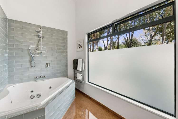 271 Kumuiti Road Fordell_24
