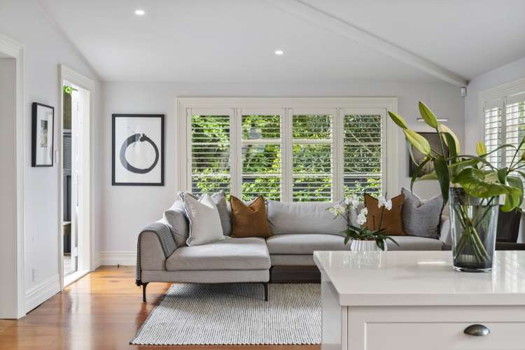 72 The Drive Epsom_6