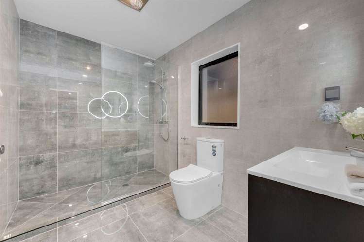 7 Teitei Rise Flat Bush_21