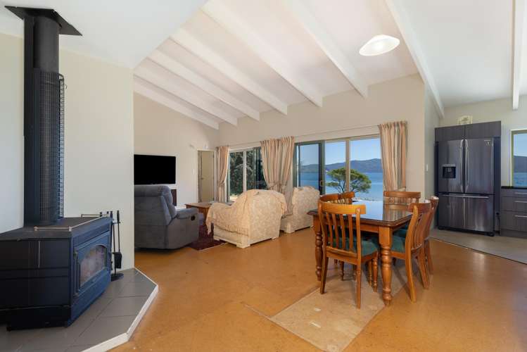 358 St Kilda Road Admiralty Bay_4