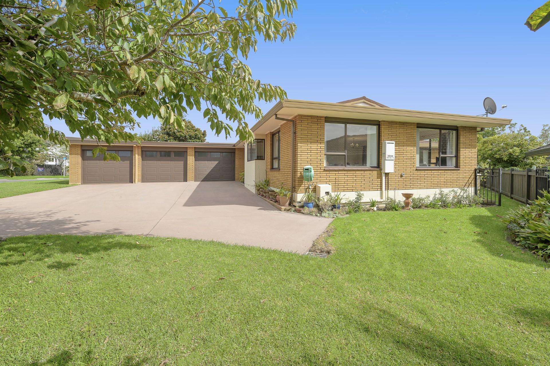 35 Clivedene Street Matua_0