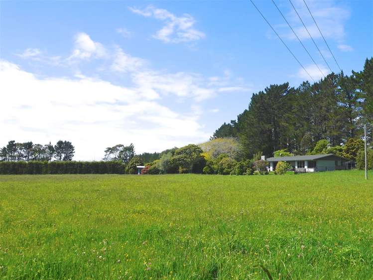 152 Cross Road Lepperton_1