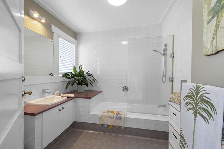 8 Dorset Avenue Westown_20