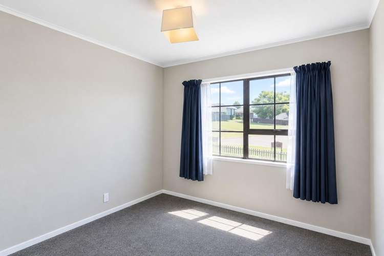 57 Hollyford Drive Clover Park_2