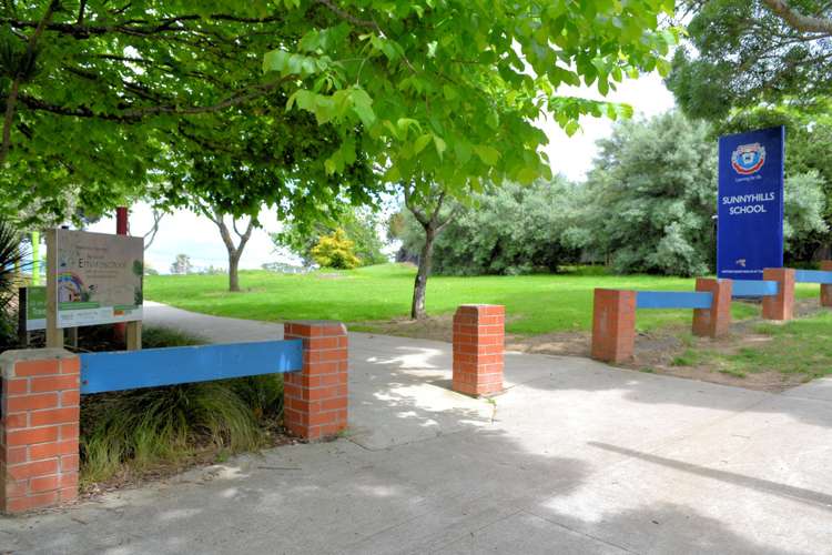 6 Pennycook Place Sunnyhills_10